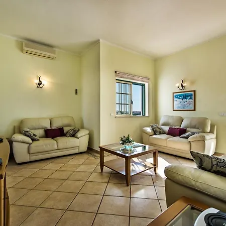 Villa Rebela By Algarve Holidays