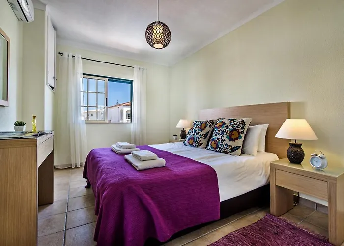 Villa Rebela By Algarve Holidays *