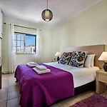 Villa Rebela By Algarve Holidays *