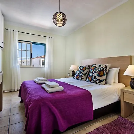 Villa Rebela By Algarve Holidays *
