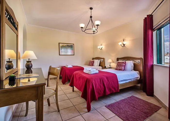 Rebela By Algarve Holidays Villa Gale (Albufeira)