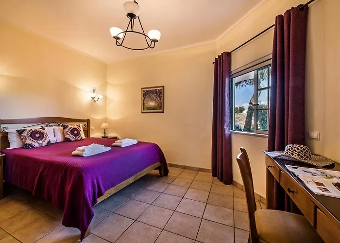 Rebela By Algarve Holidays Villa Gale (Albufeira)