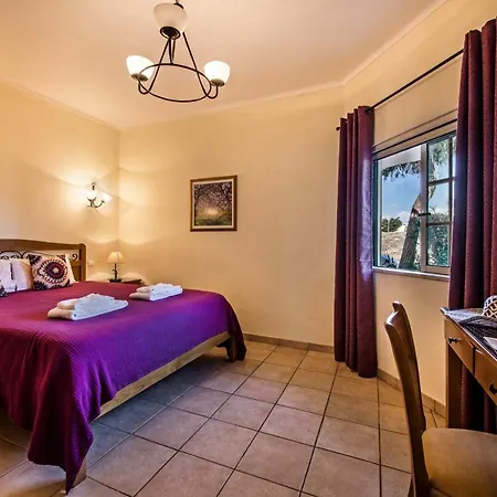 Rebela By Algarve Holidays וילה Gale (Albufeira)